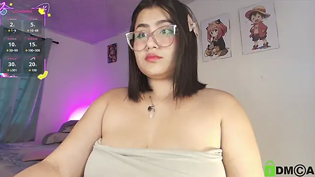 juli juliana online show from September 21, 2025, 4:23 pm