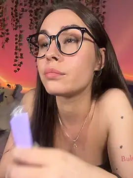 MiaNell online show from December 13, 2024, 2:43 am