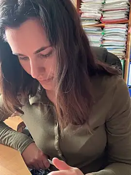 Sara darling online show from March 16, 2025, 12:44 pm