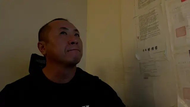 chih515 online show from April 6, 2026, 5:52 am