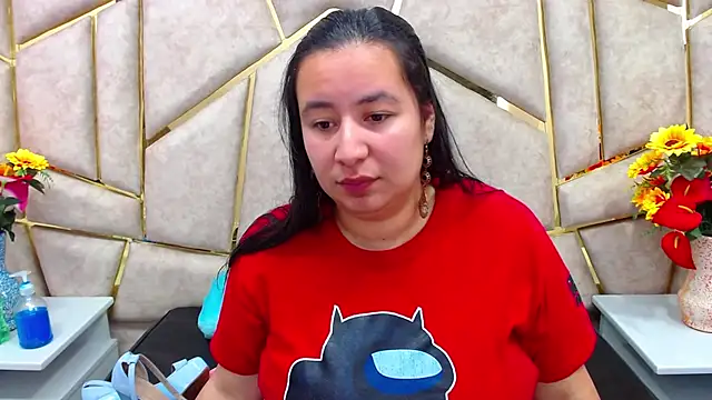 NaomyPrinces online show from February 12, 2025, 1:48 pm