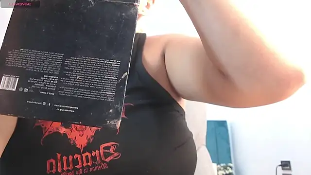 april bunnyy online show from November 13, 2025, 2:43 pm