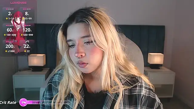 april bunnyy online show from October 16, 2025, 8:06 pm