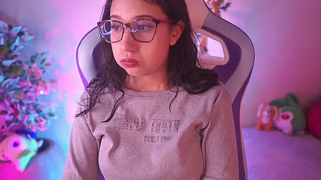 Sunny flower  online show from February 17, 2026, 1:03 am