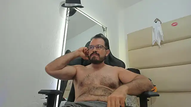 SbasTone Muscle online show from October 28, 2025, 12:37 pm