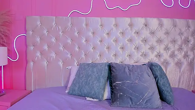 Snapshot of Mai_higurashi chatting on September 18, 2025, 8:12 pm Mai higurashi online show from September 18, 2025, 8:12 pm