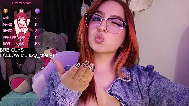 lucycherry   online show from December 3, 2025, 10:09 pm