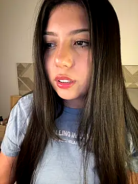 Snapshot of Maii_chan chatting on December 4, 2025, 4:55 am Maii chan online show from December 4, 2025, 4:55 am