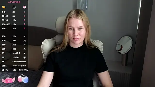 Snapshot of IsabelAllen chatting on August 3, 2026, 2:45 pm IsabelAllen online show from August 3, 2026, 2:45 pm