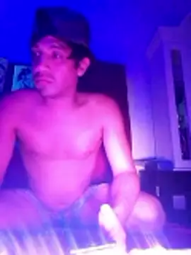 Snapshot of LiosArmando420 chatting on May 17, 2026, 4:23 am LiosArmando420 online show from May 17, 2026, 4:23 am