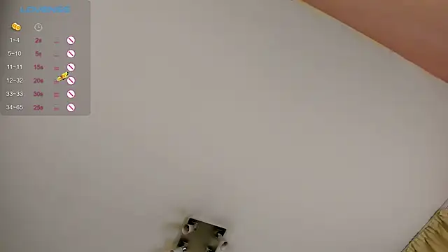 VanessaSmuth online show from October 19, 2025, 2:25 am