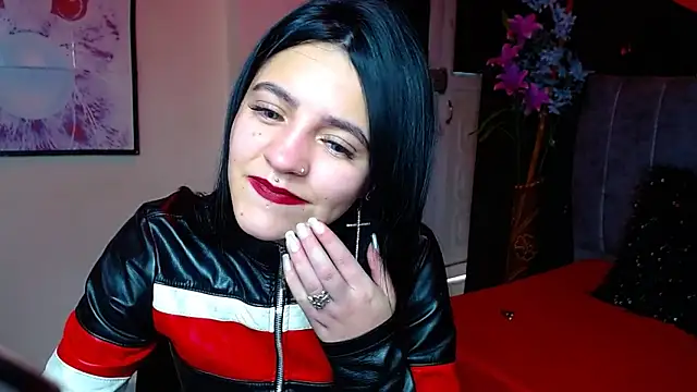 Violettasquirt online show from November 14, 2025, 1:37 pm