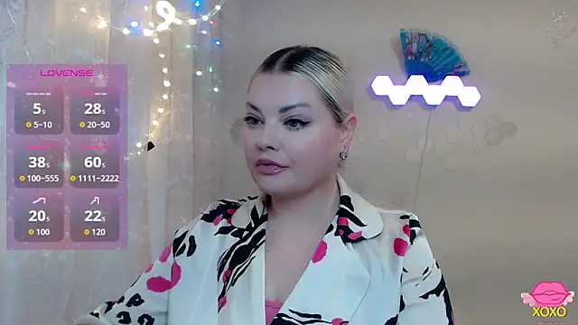 JewellKiss7 online show from February 13, 2026, 1:22 pm