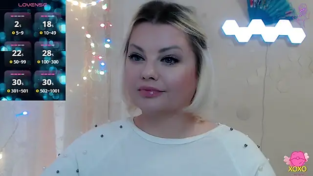 JewellKiss7 online show from April 8, 2026, 12:50 pm