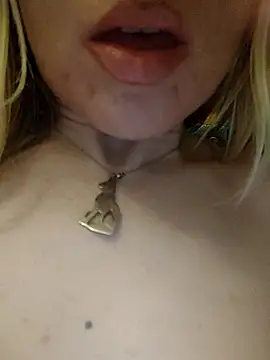 Linda 999 online show from December 22, 2025, 2:33 am