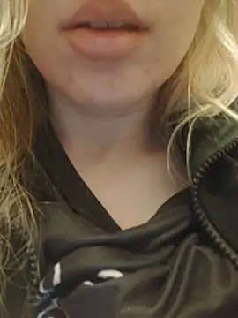 Linda 999 online show from September 12, 2025, 11:32 am