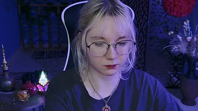 NancyMartinez online show from March 22, 2025, 11:11 am