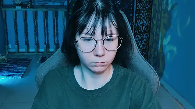 NancyMartinez online show from September 12, 2025, 5:18 am