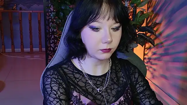 NancyMartinez online show from November 28, 2025, 5:07 am