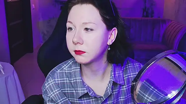 NancyMartinez online show from October 3, 2025, 9:11 am