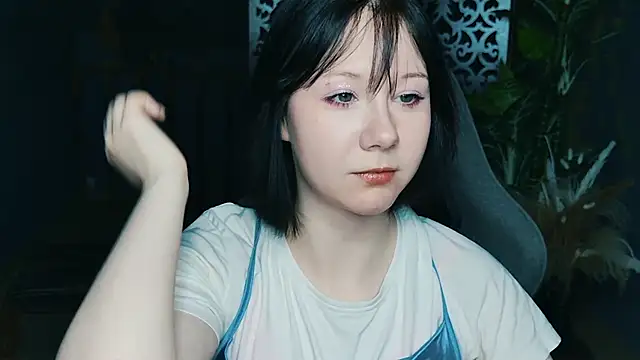 NancyMartinez online show from November 16, 2025, 5:12 am