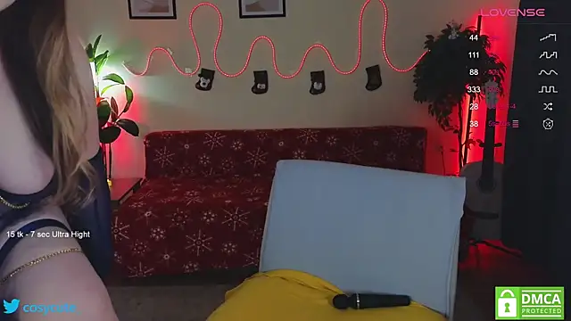 cosycute  online show from December 5, 2024, 8:06 pm