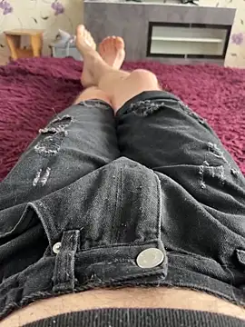 red red00 online show from February 25, 2026, 7:52 am