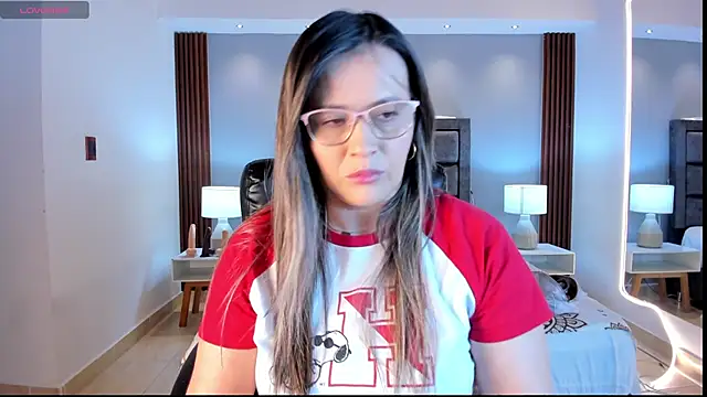 Snapshot of Susann_Ross chatting on March 13, 2025, 10:57 am Susann Ross online show from March 13, 2025, 10:57 am