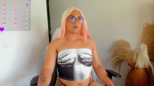 -Sofii  online show from February 13, 2025, 7:31 pm