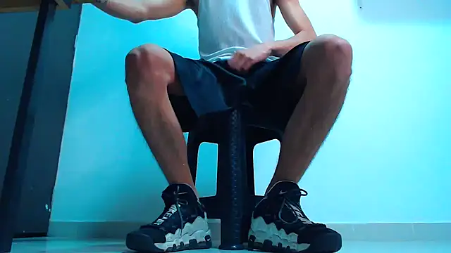 mastersmits online show from November 27, 2025, 2:34 am