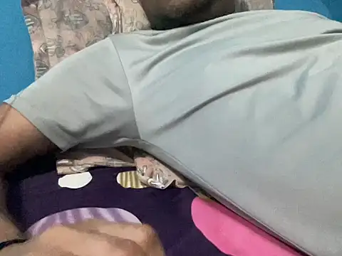 NiceBoy9099 online show from September 14, 2025, 11:32 am