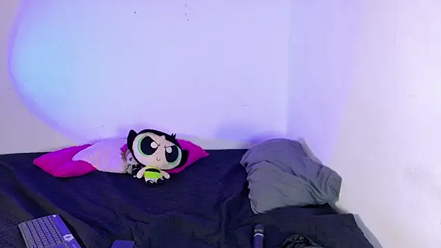 KetraWesttt online show from October 30, 2025, 4:55 am