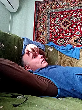 Pineapple04 online show from October 6, 2025, 6:47 am