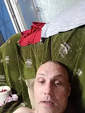 Pineapple04 online show from July 17, 2026, 5:54 pm