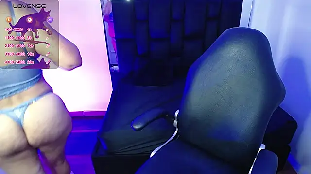 sussy lee  online show from March 5, 2025, 12:22 pm