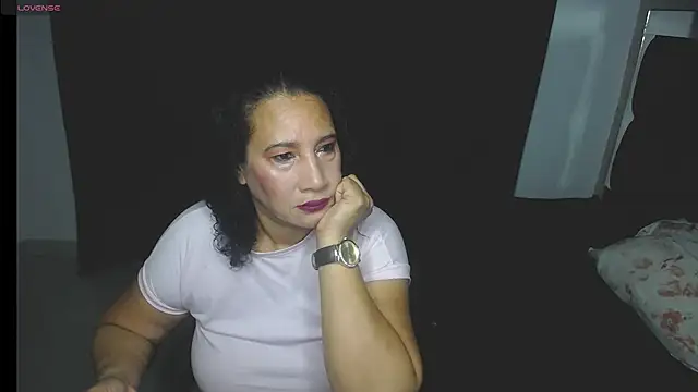 sussy lee  online show from March 21, 2025, 11:33 am