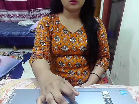 Snapshot of LovelyRose69 chatting on June 12, 2026, 6:49 pm LovelyRose69 online show from June 12, 2026, 6:49 pm