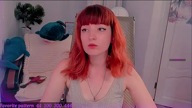 Snapshot of Toxic_Ellies chatting on May 25, 2026, 8:46 am Toxic Ellies online show from May 25, 2026, 8:46 am