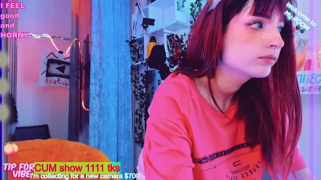 Snapshot of Toxic_Ellies chatting on February 16, 2025, 4:53 pm Toxic Ellies online show from February 16, 2025, 4:53 pm