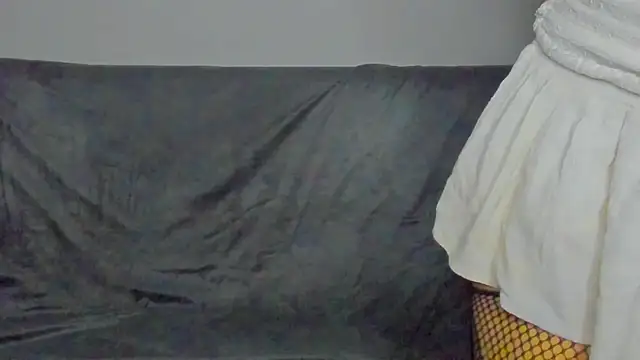 Snapshot of SuriFlirt chatting on March 13, 2025, 2:16 am SuriFlirt online show from March 13, 2025, 2:16 am