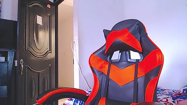 ADAM HOT online show from March 3, 2026, 1:51 pm