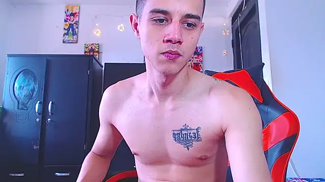 ADAM HOT online show from April 10, 2026, 3:08 pm