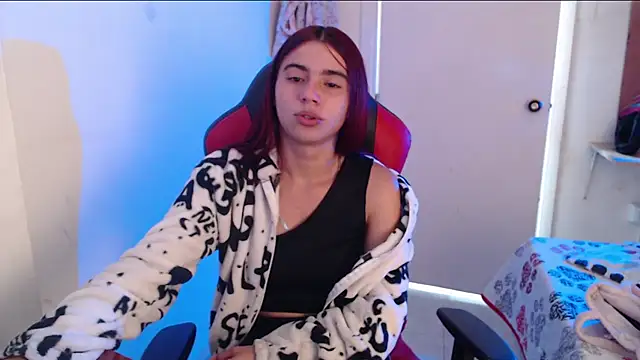 Maximesex online show from February 2, 2026, 1:32 pm