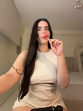 Mavi Coless online show from May 1, 2026, 12:59 am