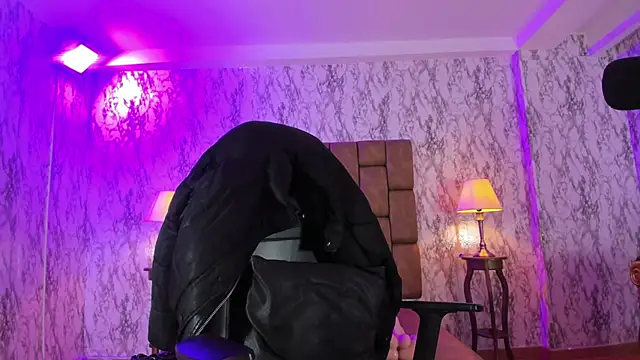 Camila Chainn online show from March 21, 2025, 5:56 pm