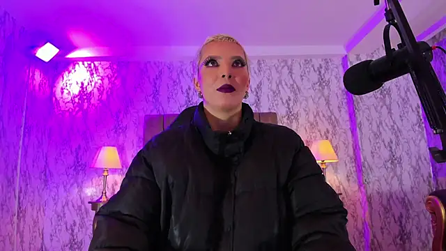 Camila Chainn online show from March 8, 2025, 8:46 pm