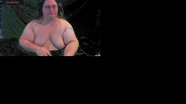 Snapshot of ShibariTurtleDuck chatting on May 25, 2026, 6:06 pm ShibariTurtleDuck online show from May 25, 2026, 6:06 pm