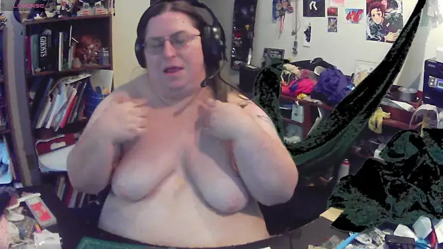 Snapshot of ShibariTurtleDuck chatting on June 1, 2026, 4:50 pm ShibariTurtleDuck online show from June 1, 2026, 4:50 pm