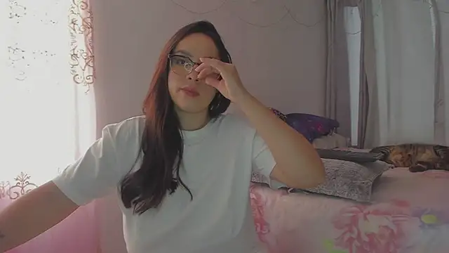 HARLEYNAPIER online show from February 23, 2026, 9:37 pm