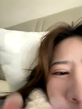 Angelababy001 online show from November 22, 2025, 4:17 pm